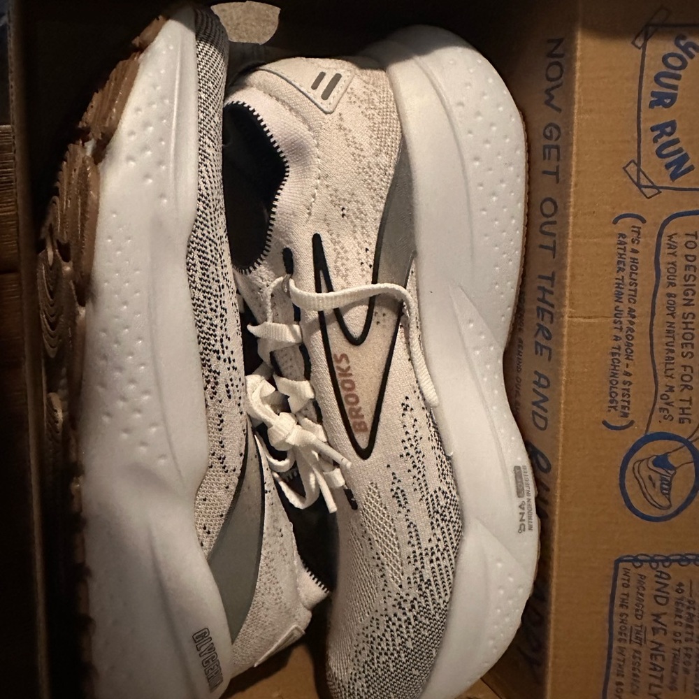 Brooks Glycerin StealthFit 21 Women's Shoes - White and Gray